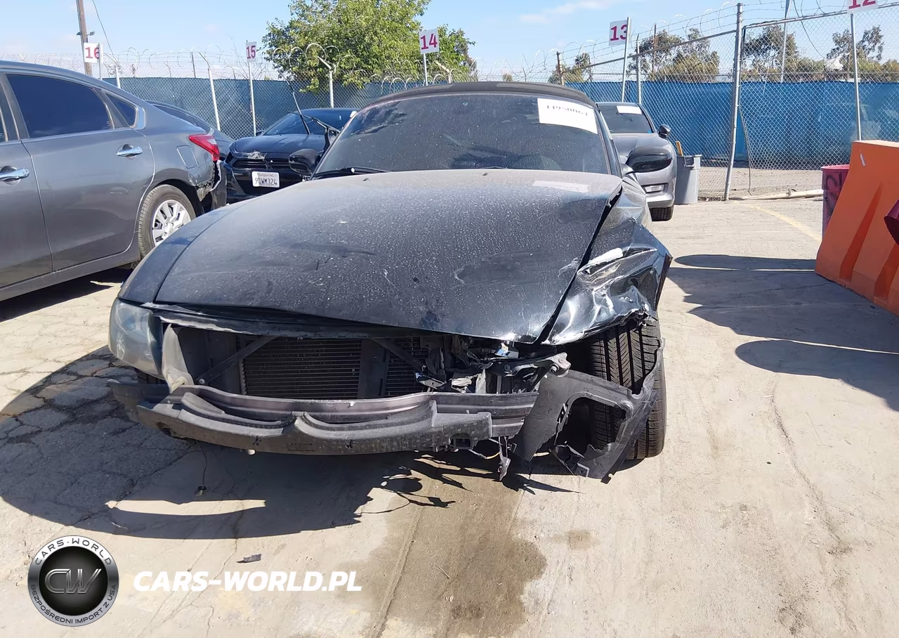 2008 BMW Z4 3.0Si VIN:4USBU535X8LX04390 - 6