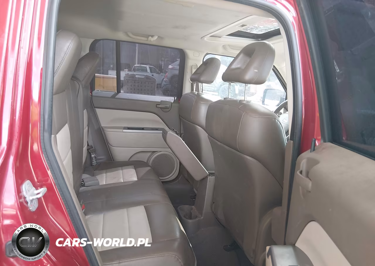 2007 Jeep Patriot Limited VIN:1J8FF48W67D417983 - 8