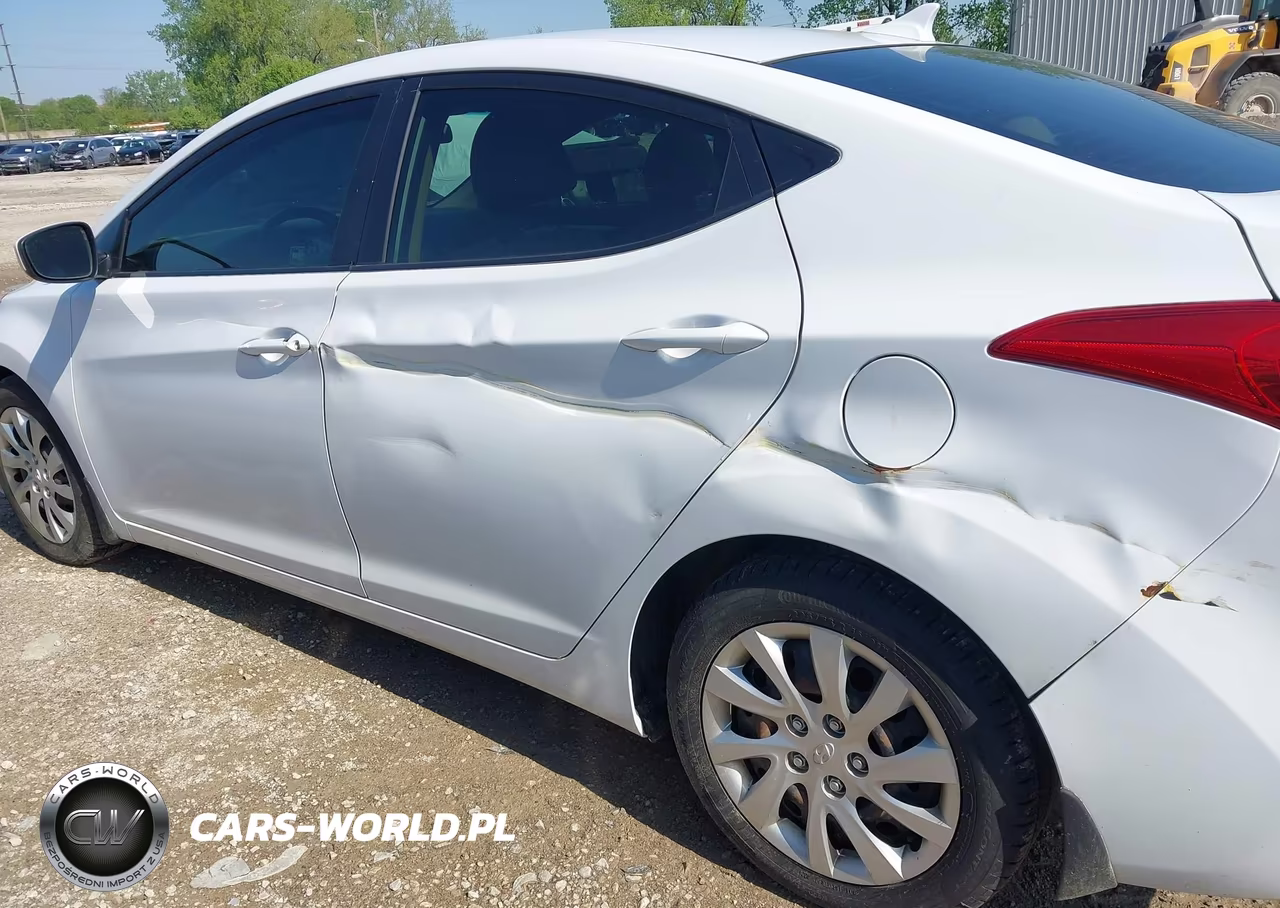 2013 Hyundai Elantra Gls VIN:5NPDH4AE6DH169721 - 16
