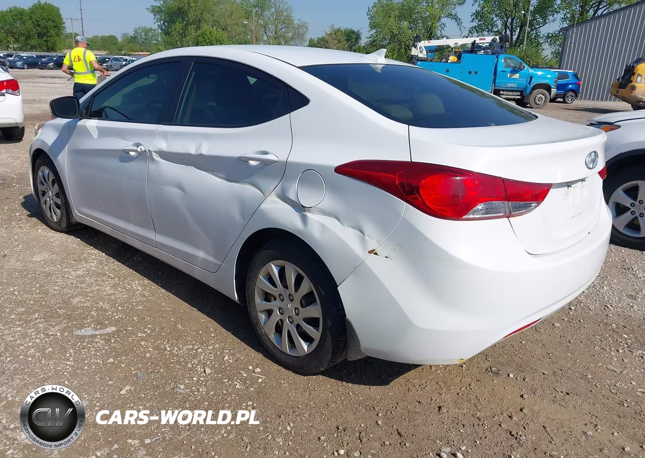 2013 Hyundai Elantra Gls VIN:5NPDH4AE6DH169721 - 3