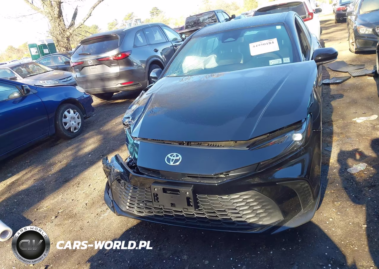 2026 Toyota Camry Se VIN:4T1DAACK5TU211396 - 12