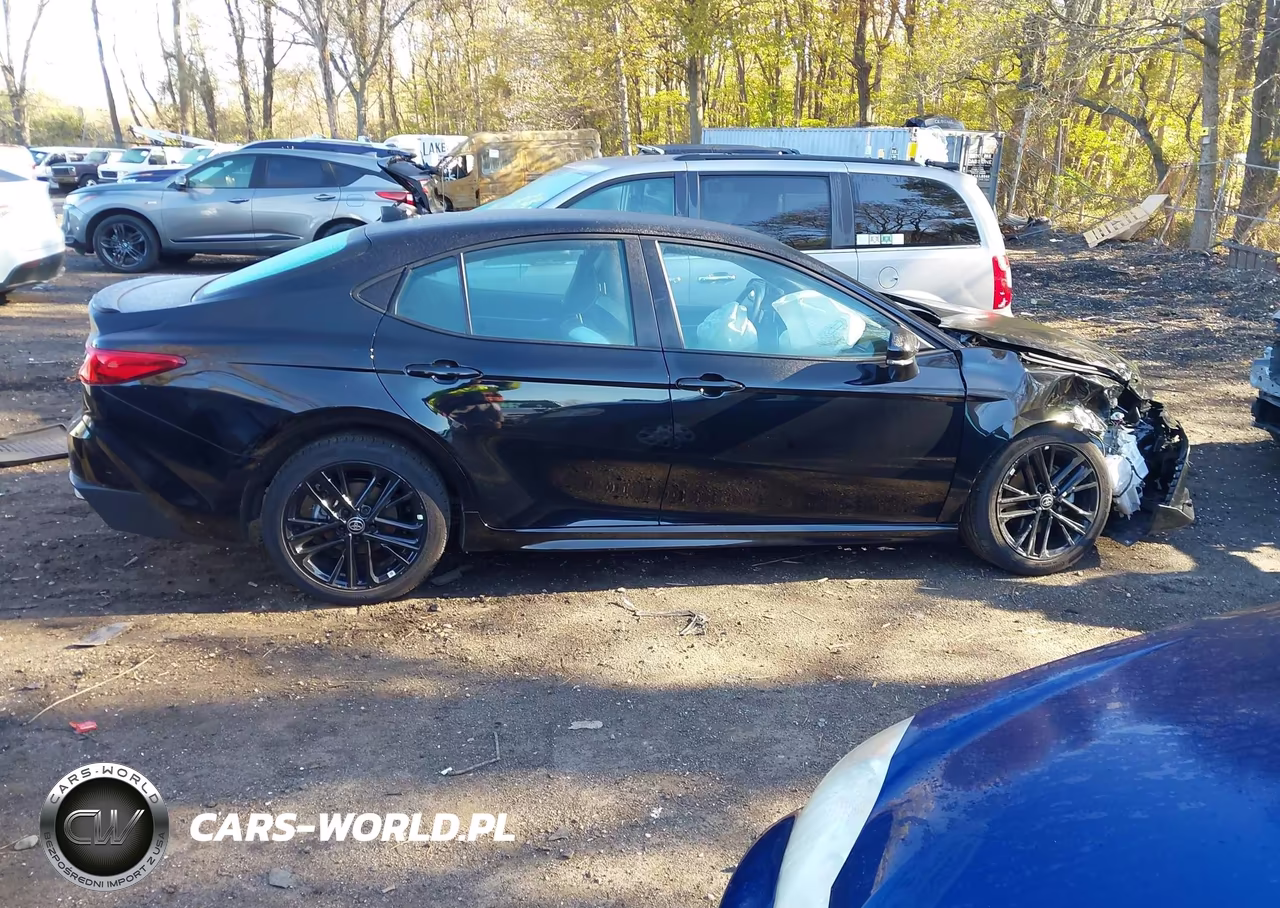 2026 Toyota Camry Se VIN:4T1DAACK5TU211396 - 13