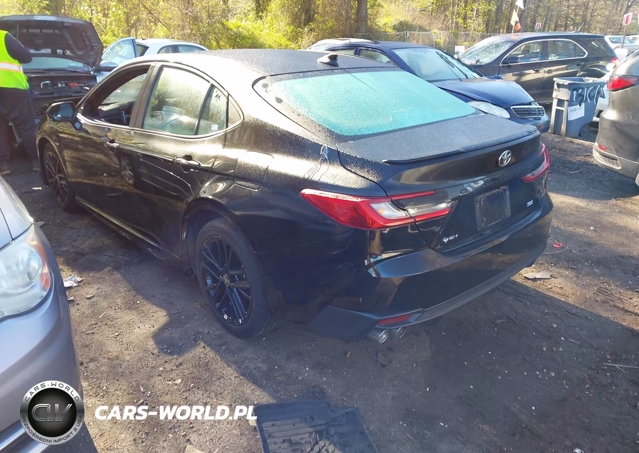 2026 Toyota Camry Se VIN:4T1DAACK5TU211396 - 3