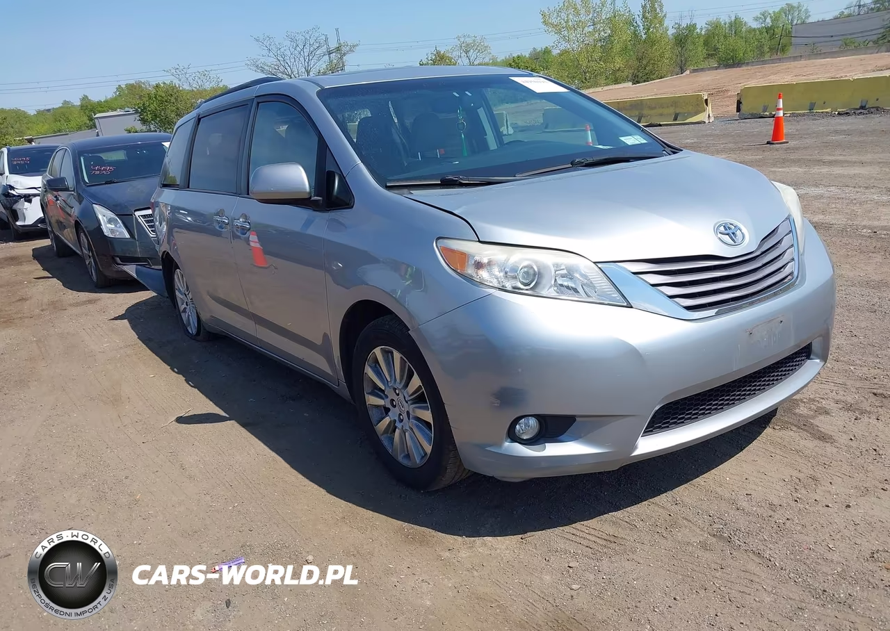 2015 Toyota Sienna Xle 7 Passenger