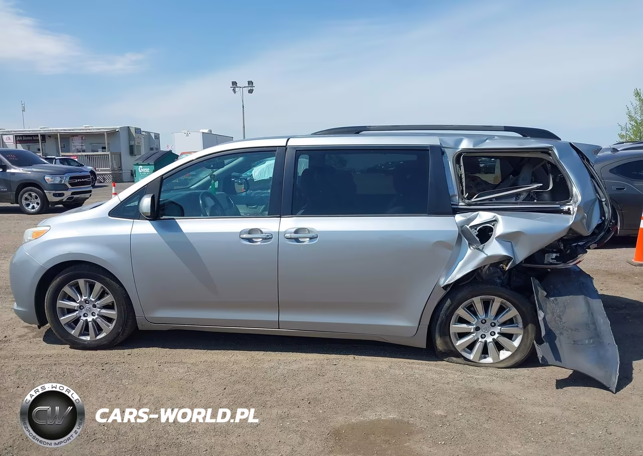 2015 Toyota Sienna Xle 7 Passenger VIN:5TDDK3DC1FS126133 - 14