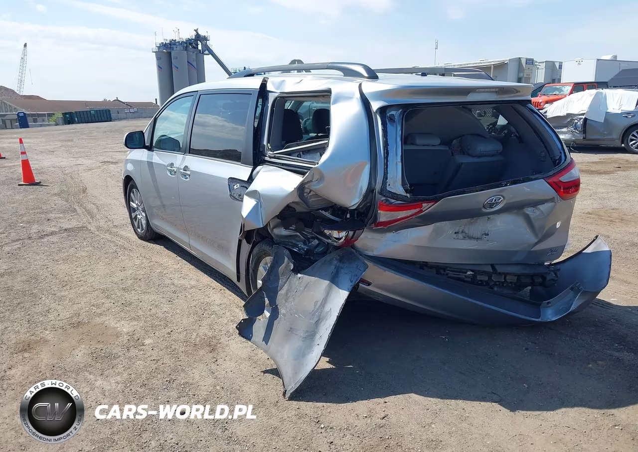 2015 Toyota Sienna Xle 7 Passenger VIN:5TDDK3DC1FS126133 - 3
