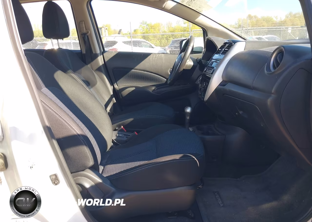 2015 Nissan Versa Note S (Sr)-S Plus-Sl-Sr-Sv VIN:3N1CE2CP2FL363806 - 5