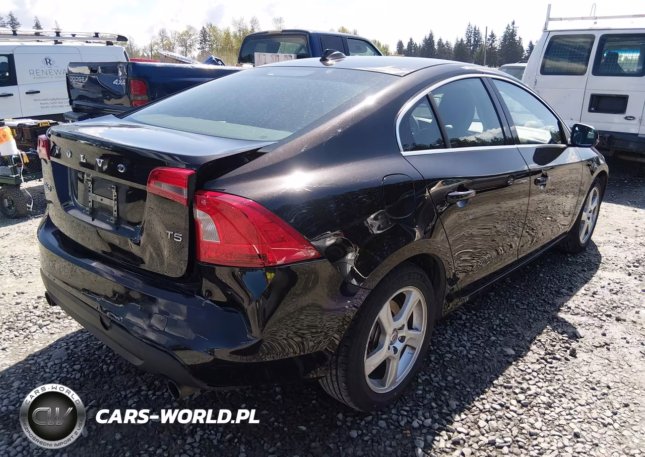 2013 Volvo S60 T5-T5 Platinum-T5 Premier-T5 Premier Plus VIN:YV1612FS7D2183834 - 4