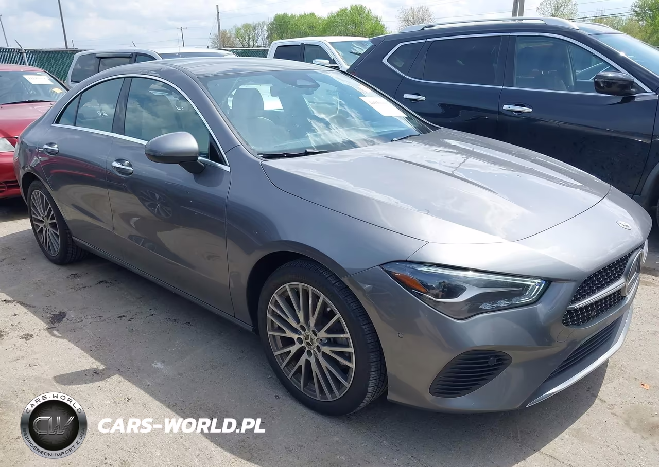 2025 Mercedes-Benz Cla 250 Coupe 4Matic – zdjęcie 1 z 16