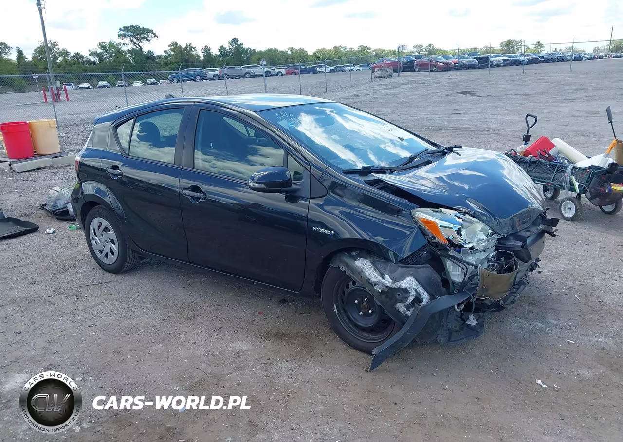 2016 Toyota Prius C Two
