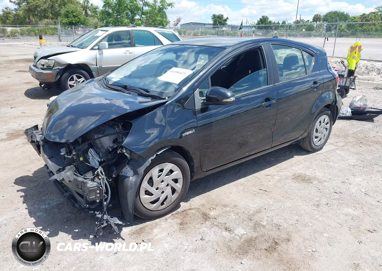 2016 Toyota Prius C Two VIN:JTDKDTB32G1125348 - 2