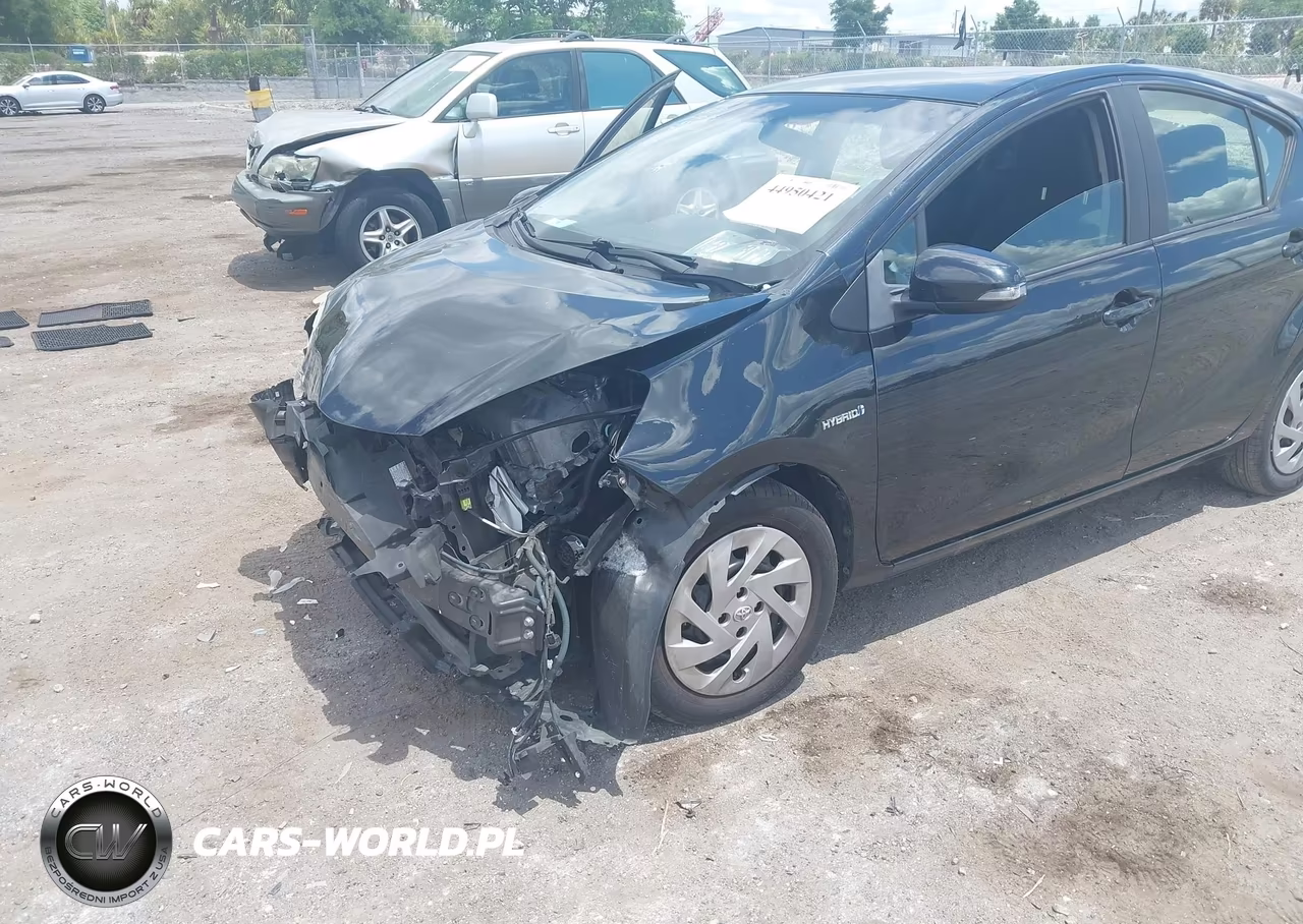 2016 Toyota Prius C Two VIN:JTDKDTB32G1125348 - 6