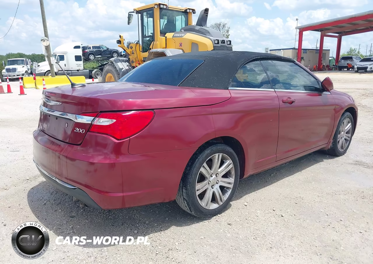 2012 Chrysler 200 Touring VIN:1C3BCBEB7CN148180 - 4