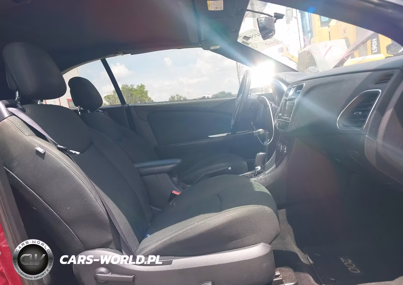 2012 Chrysler 200 Touring VIN:1C3BCBEB7CN148180 - 5