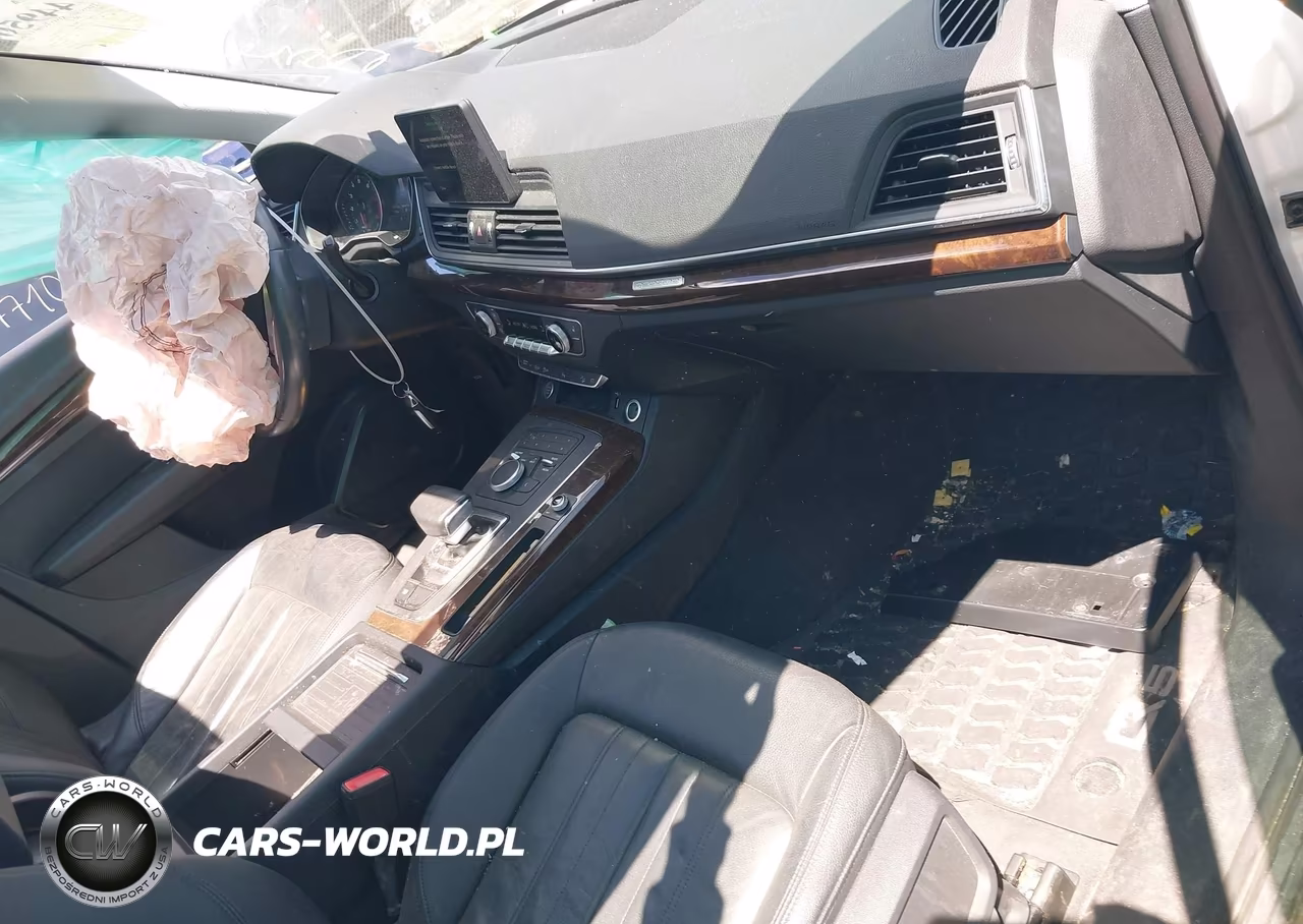 2020 Audi Q5 Premium 45 Tfsi Quattro S Tronic VIN:WA1ANAFY8L2069742 - 5
