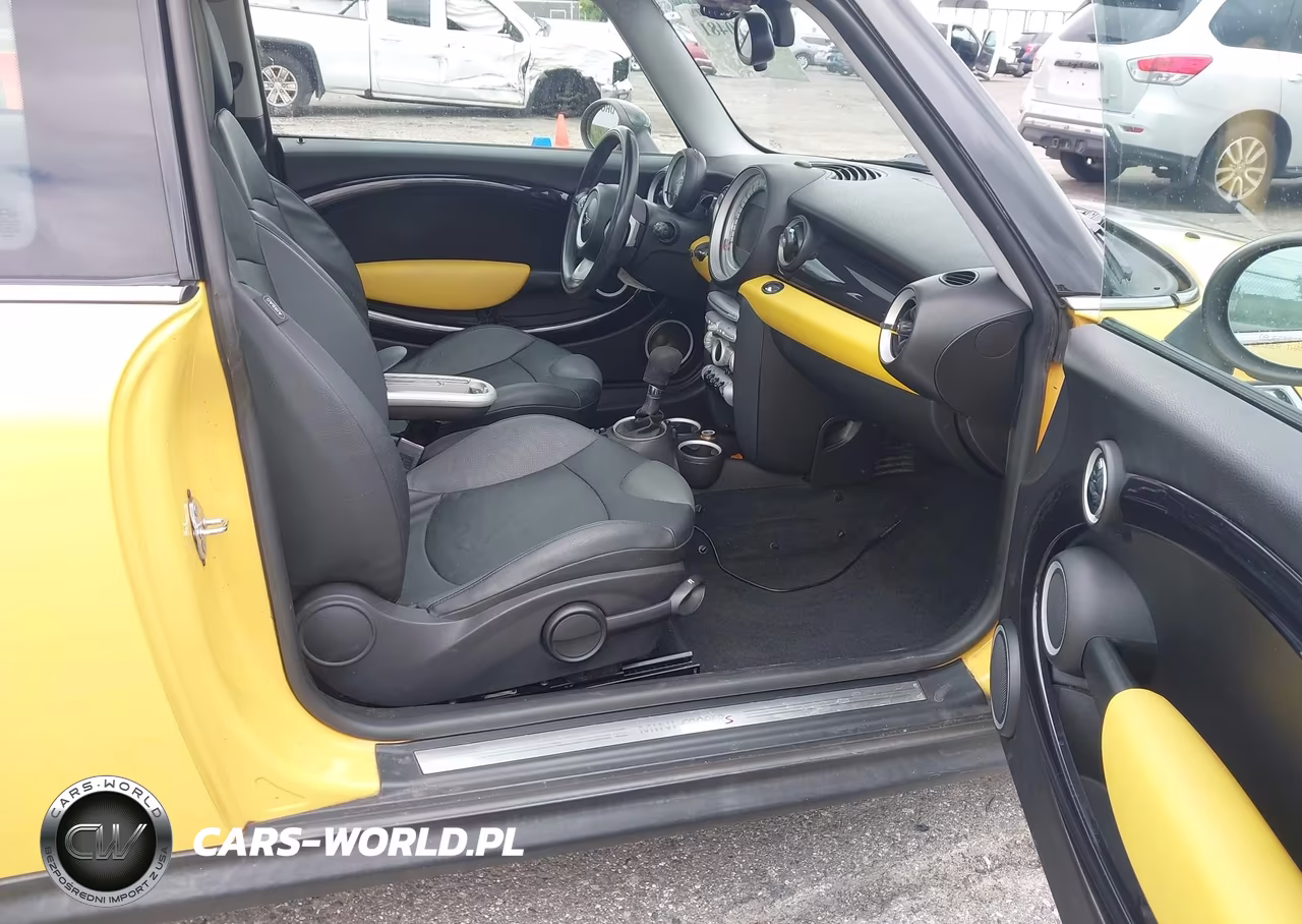 2007 Mini Cooper S VIN:WMWMF73557TL88560 - 5