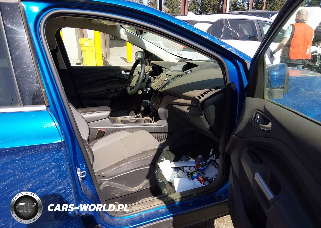 2017 Ford Escape Se VIN:1FMCU0G93HUD43147 - 5
