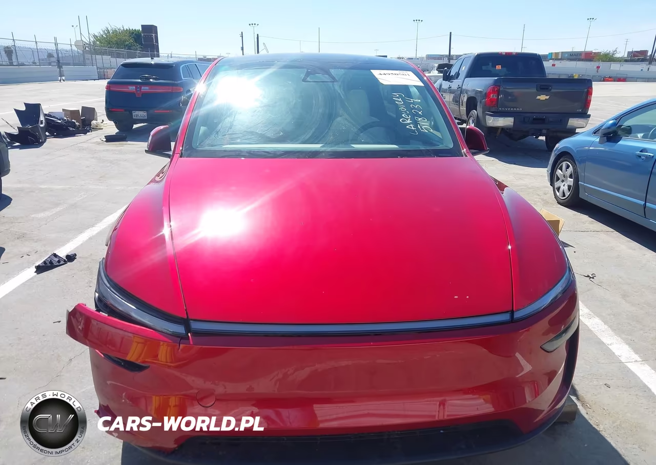 2026 Tesla Model Y Premium Rear-Wheel Drive-Standard Rear-Wheel Drive VIN:7SAYGDED2TF518234 - 11