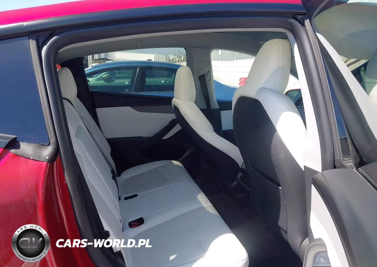 2026 Tesla Model Y Premium Rear-Wheel Drive-Standard Rear-Wheel Drive VIN:7SAYGDED2TF518234 - 8