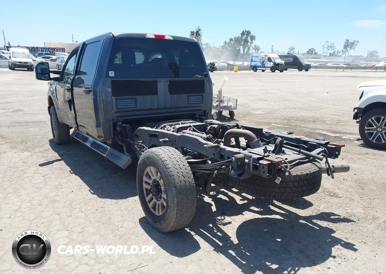 2018 Ford F-350 Xlt VIN:1FT8W3BT4JEB11293 - 3