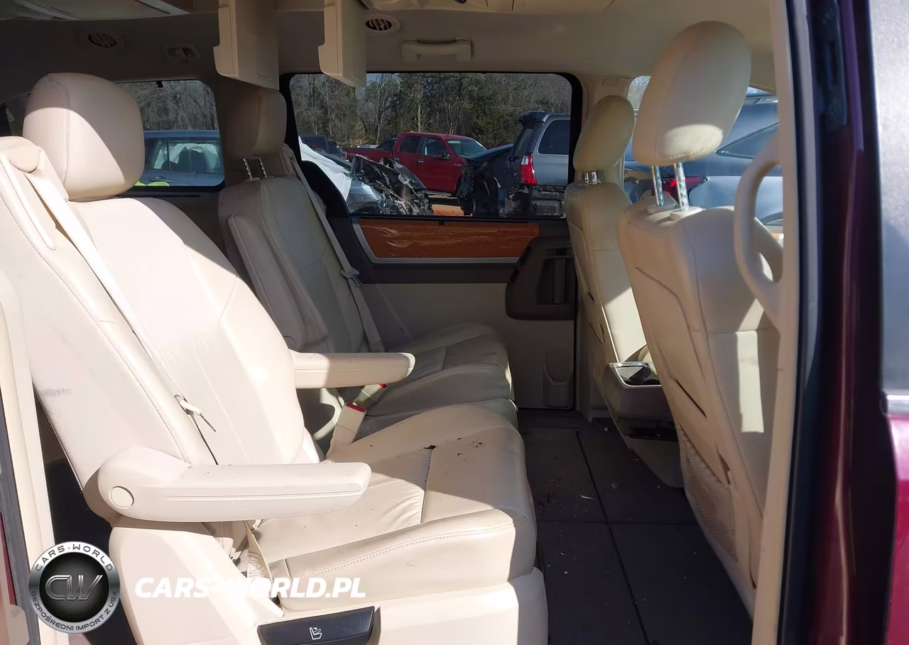 2009 Chrysler Town & Country Limited VIN:2A8HR64X39R508414 - 8