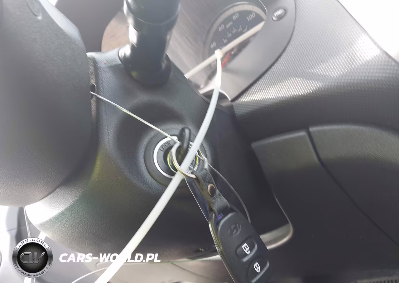 2016 Hyundai Accent Sport VIN:KMHCU5AE7GU273167 - 11