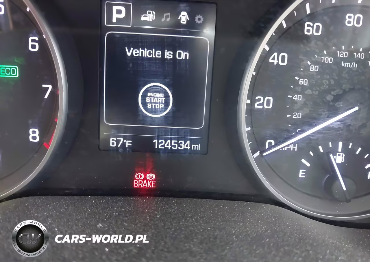 2018 Hyundai Elantra Value Edition VIN:5NPD84LF1JH264365 - 15