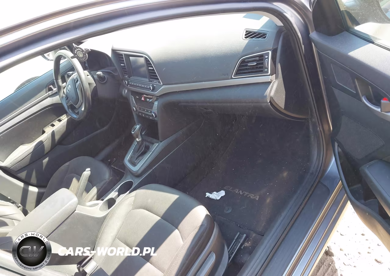 2018 Hyundai Elantra Value Edition VIN:5NPD84LF1JH264365 - 5