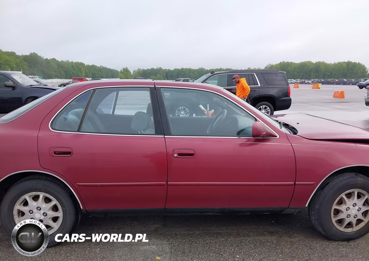 1992 Toyota Camry Le VIN:4T1SK12E6NU001554 - 14