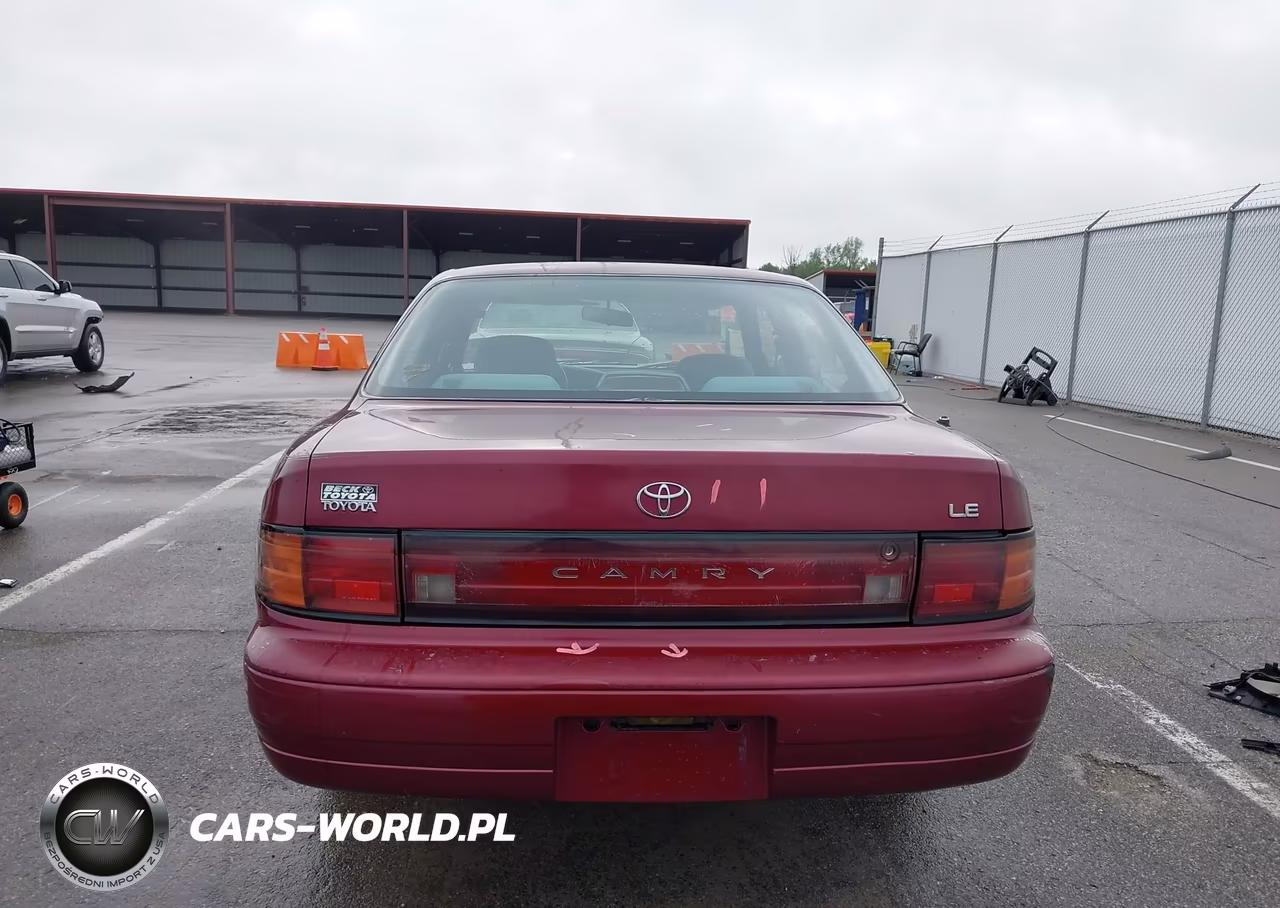1992 Toyota Camry Le VIN:4T1SK12E6NU001554 - 17