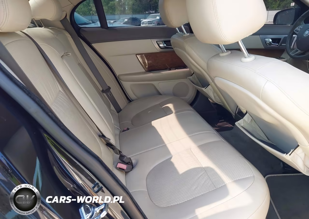 2009 Jaguar Xf Supercharged VIN:SAJWA07C791R42840 - 8