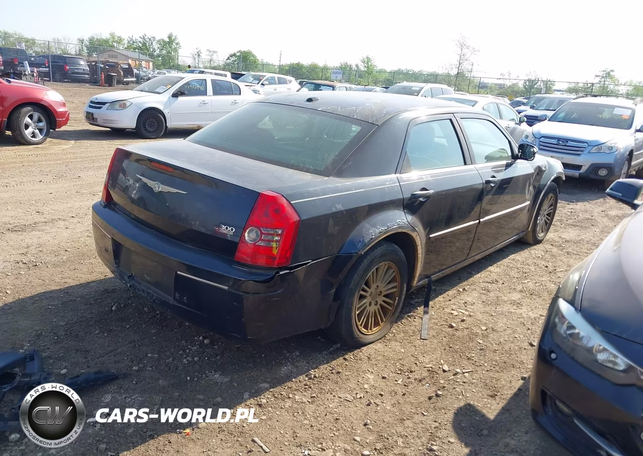 2009 Chrysler 300 Touring VIN:2C3KA53V59H634752 - 4