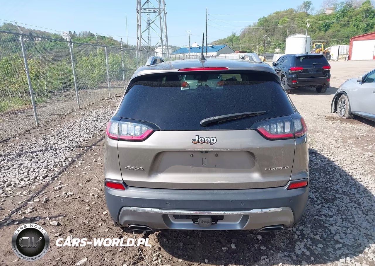 2019 Jeep Cherokee Limited 4X4 VIN:1C4PJMDNXKD192211 - 17