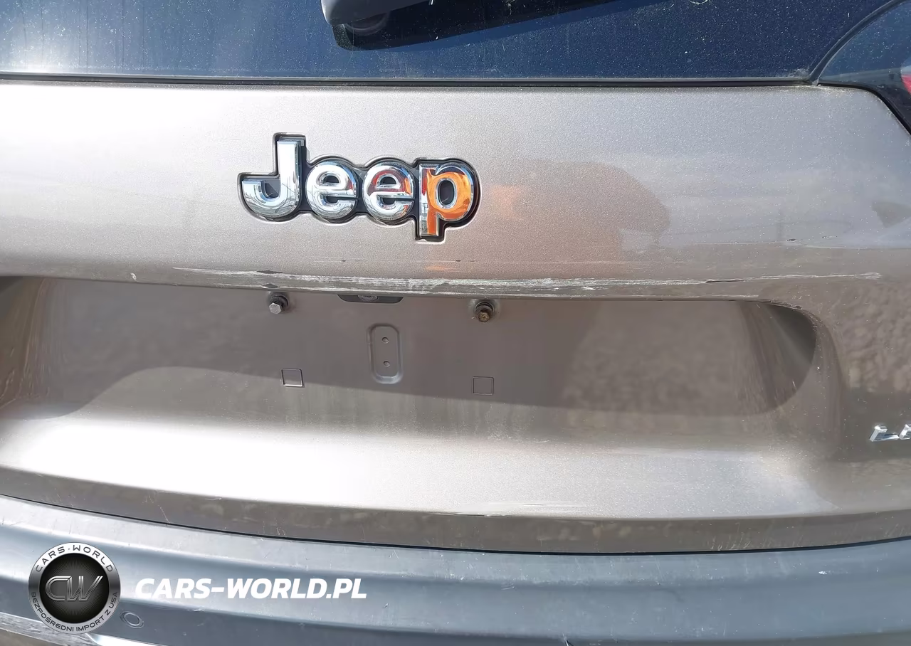 2019 Jeep Cherokee Limited 4X4 VIN:1C4PJMDNXKD192211 - 6