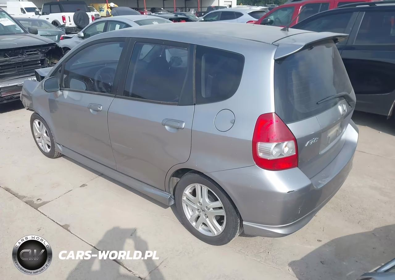2008 Honda Fit Sport VIN:JHMGD38638S034557 - 3