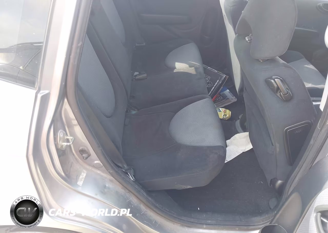 2008 Honda Fit Sport VIN:JHMGD38638S034557 - 8