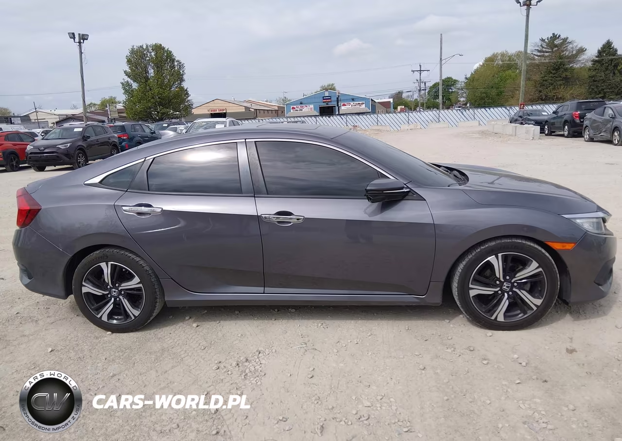 2017 Honda Civic Touring VIN:19XFC1F93HE025989 - 13