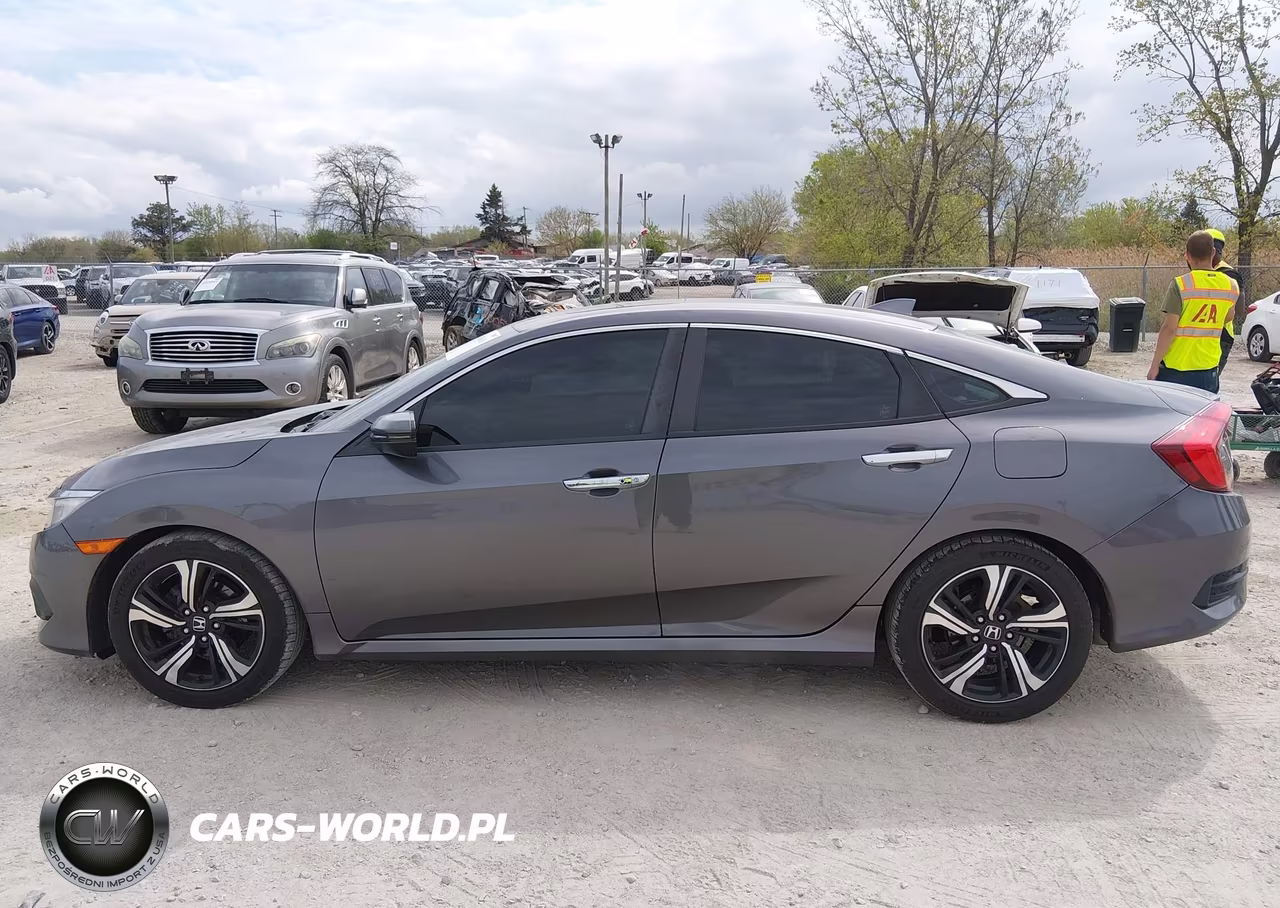 2017 Honda Civic Touring VIN:19XFC1F93HE025989 - 14
