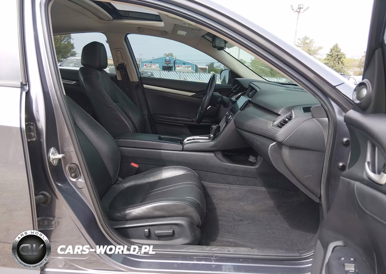 2017 Honda Civic Touring VIN:19XFC1F93HE025989 - 5
