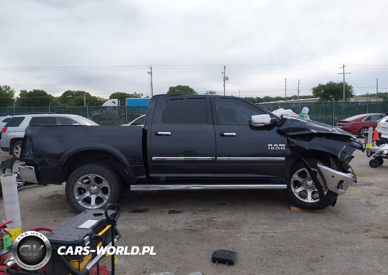 2016 Ram 1500 Laramie VIN:1C6RR7NM9GS122122 - 13