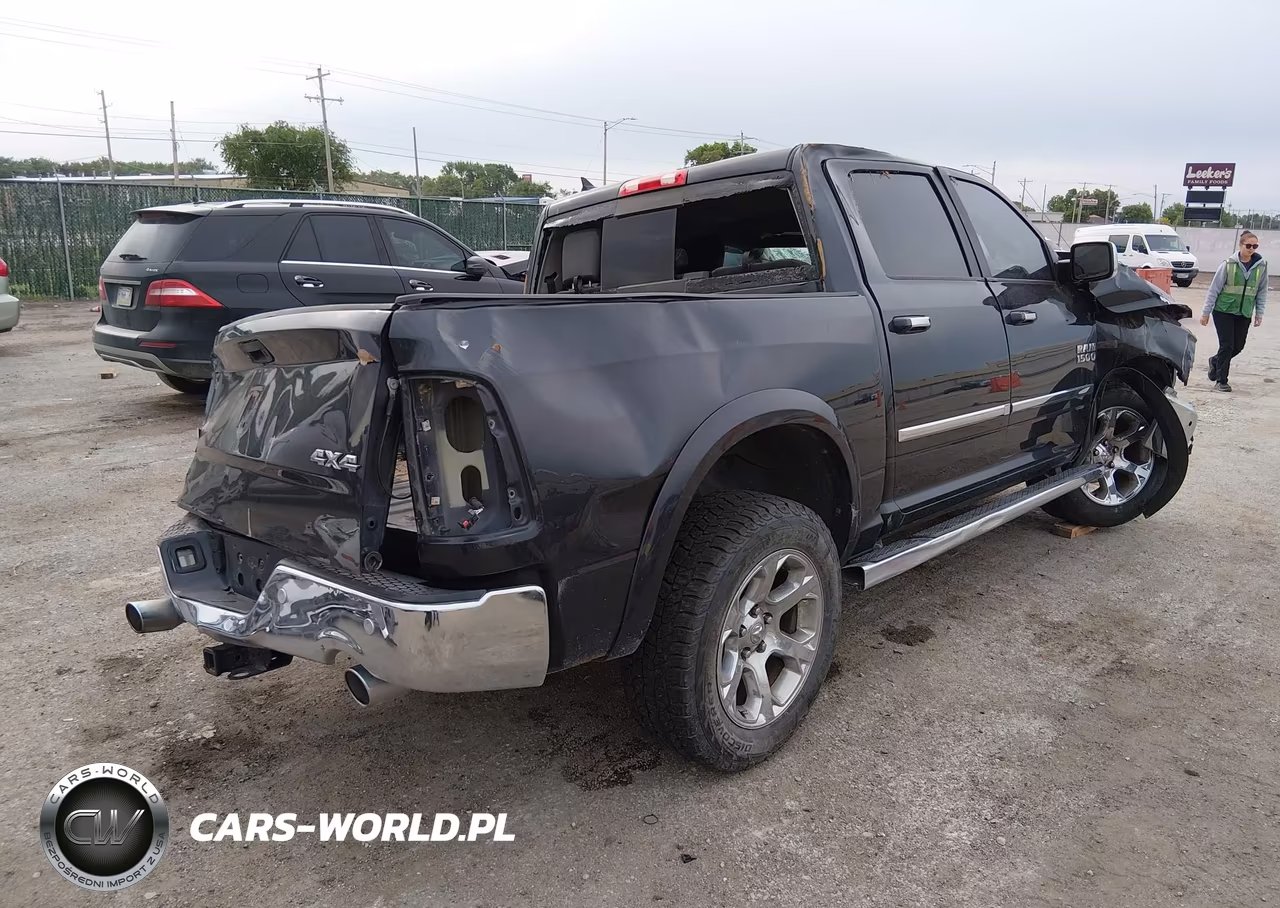 2016 Ram 1500 Laramie VIN:1C6RR7NM9GS122122 - 4