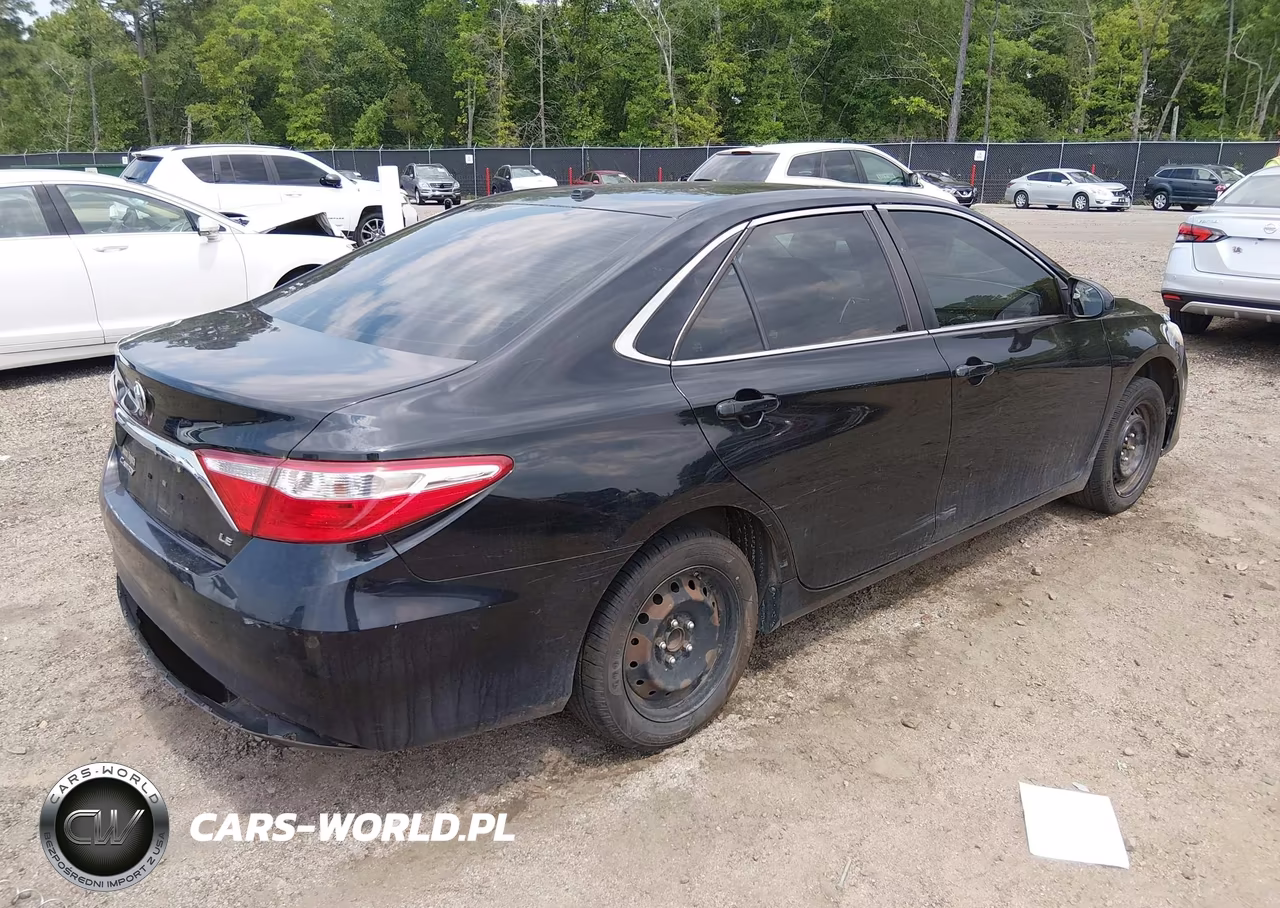 2017 Toyota Camry Le VIN:4T1BF1FK6HU340145 - 4