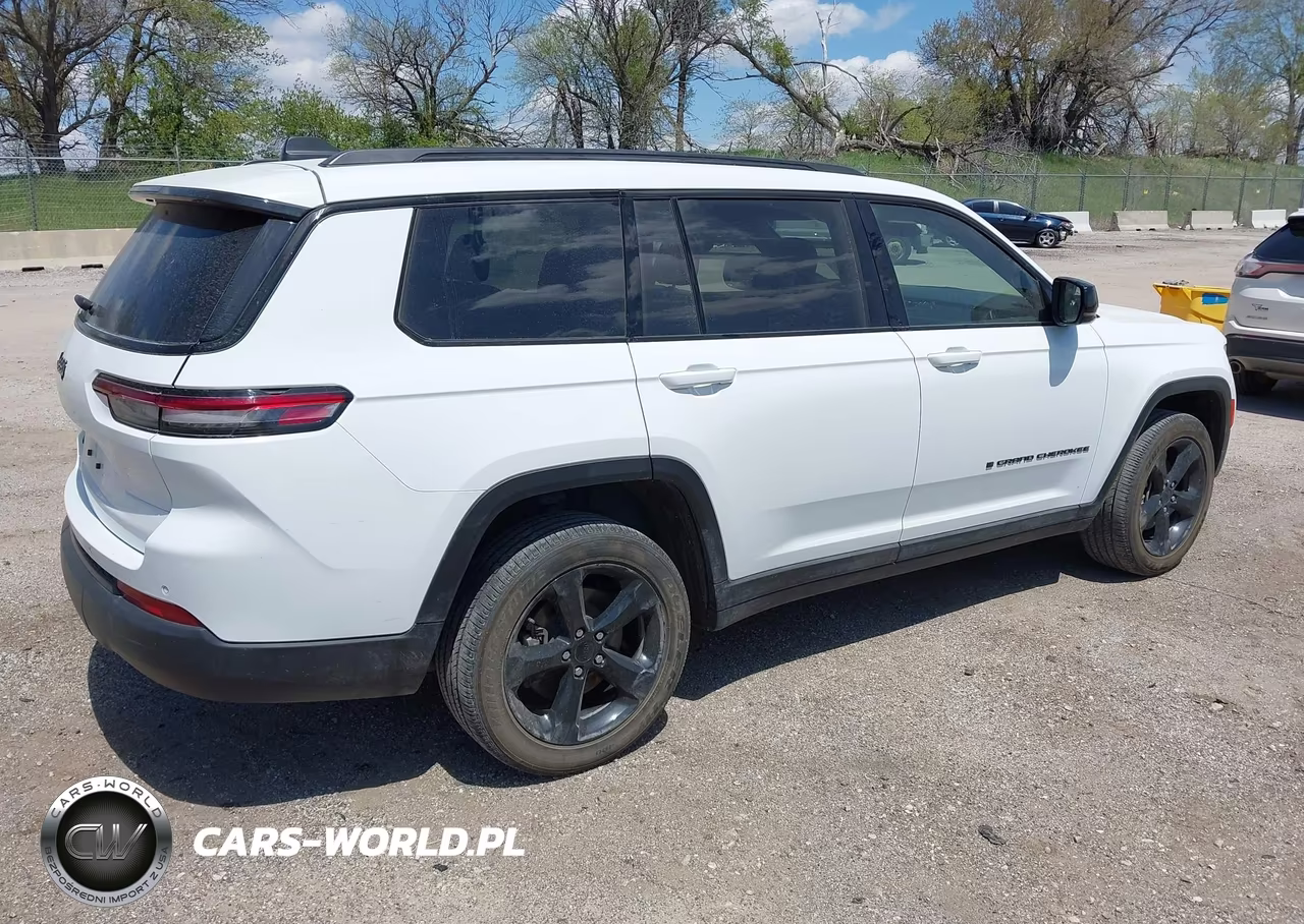 2023 Jeep Grand Cherokee L Altitude 4X4 VIN:1C4RJKAGXP8854744 - 4
