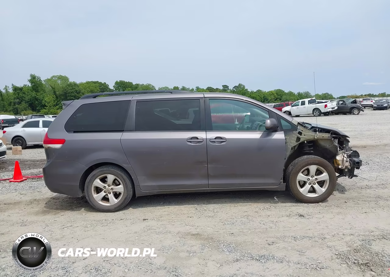 2012 Toyota Sienna Le V6 8 Passenger VIN:5TDKK3DC6CS231205 - 13