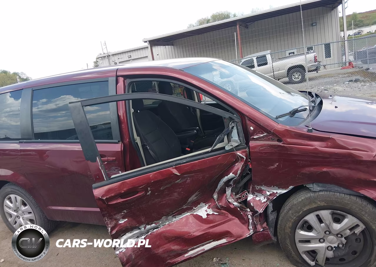 2018 Dodge Grand Caravan Se VIN:2C4RDGBG5JR236942 - 13