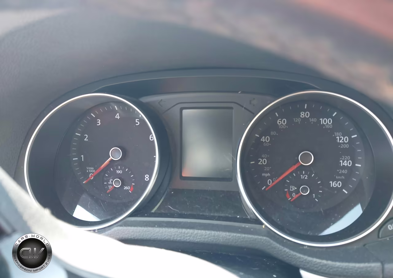 2019 Volkswagen Passat 2.0T Wolfsburg Edition VIN:1VWLA7A36KC002605 - 15