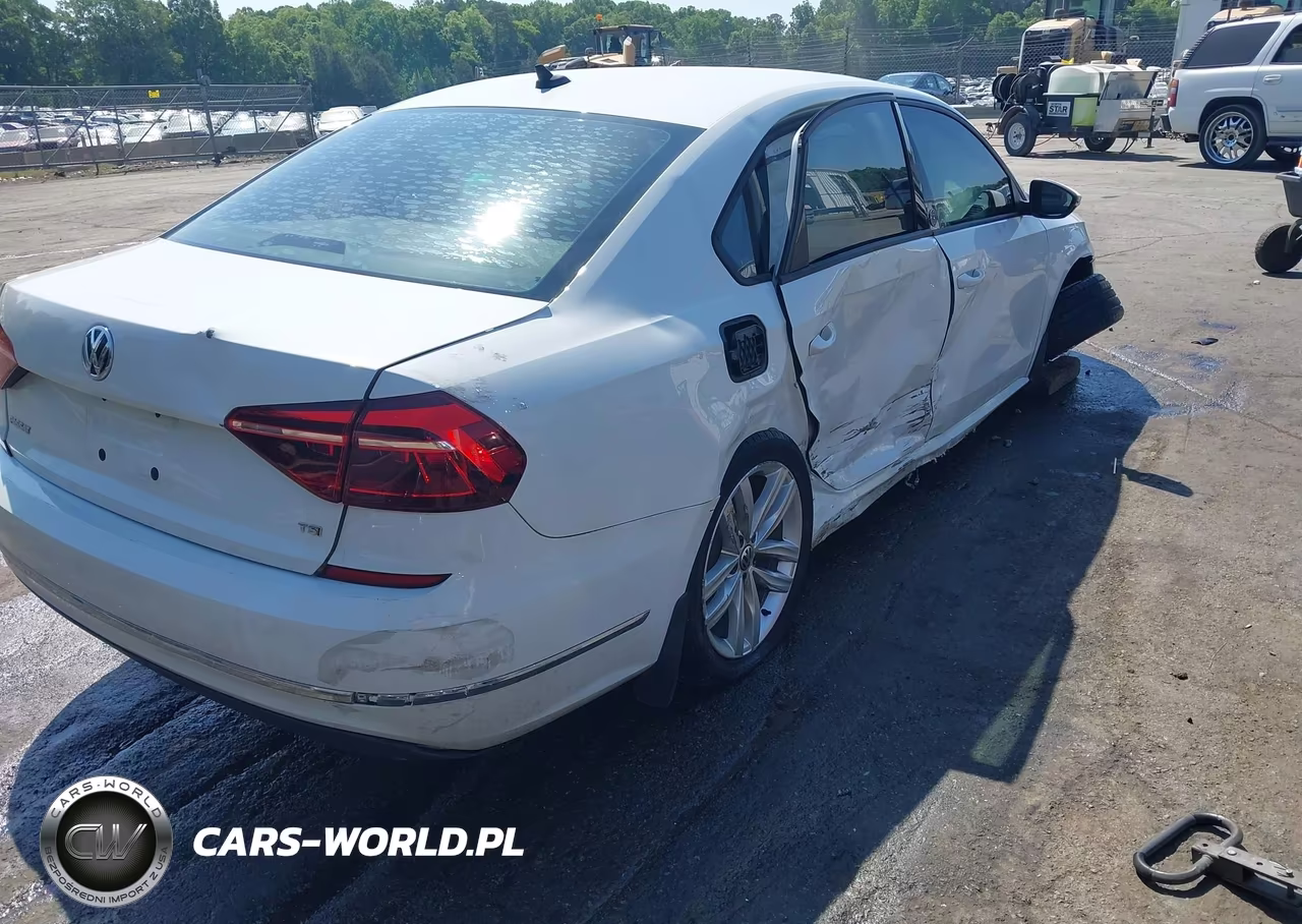 2019 Volkswagen Passat 2.0T Wolfsburg Edition VIN:1VWLA7A36KC002605 - 4