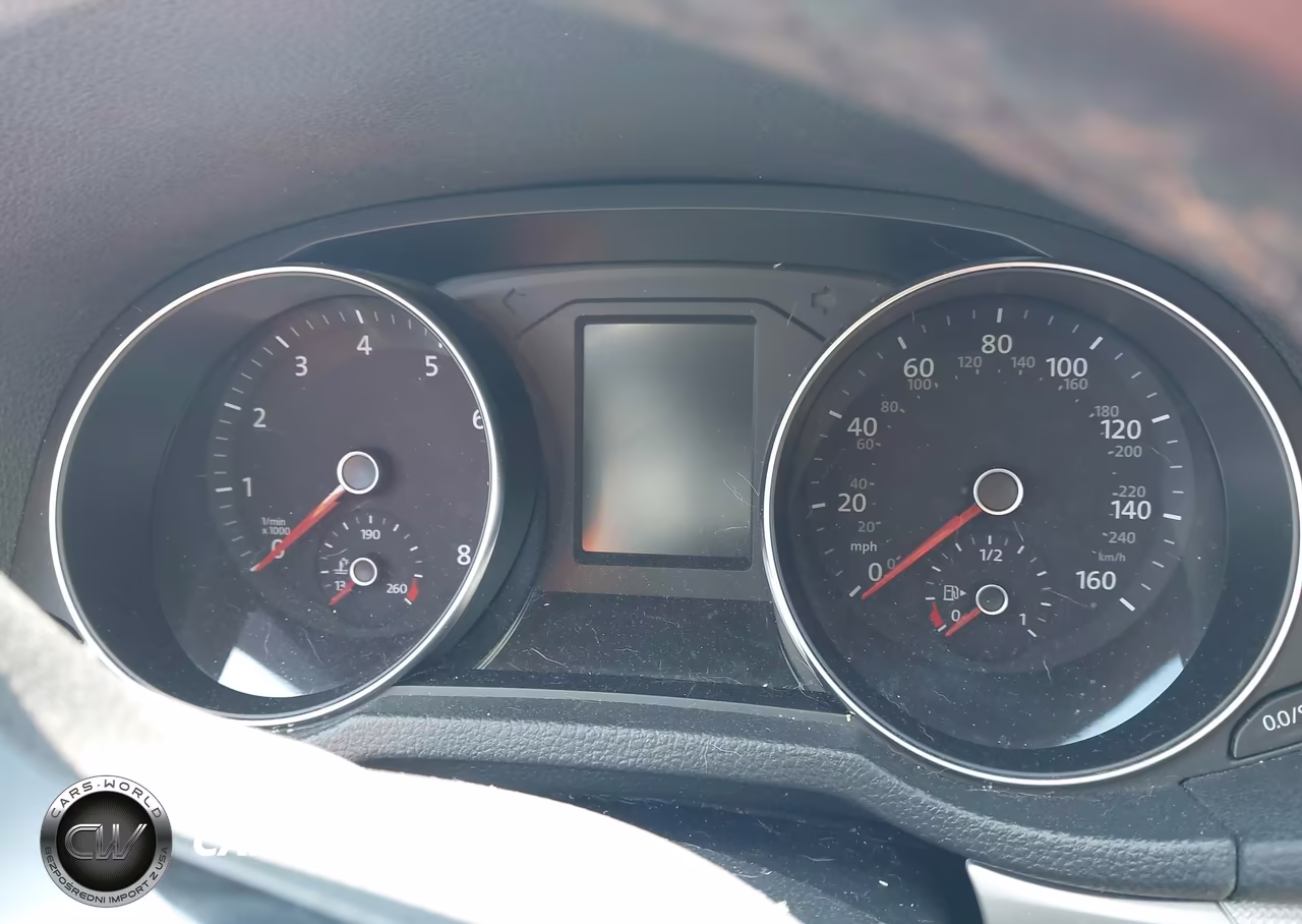 2019 Volkswagen Passat 2.0T Wolfsburg Edition VIN:1VWLA7A36KC002605 - 7