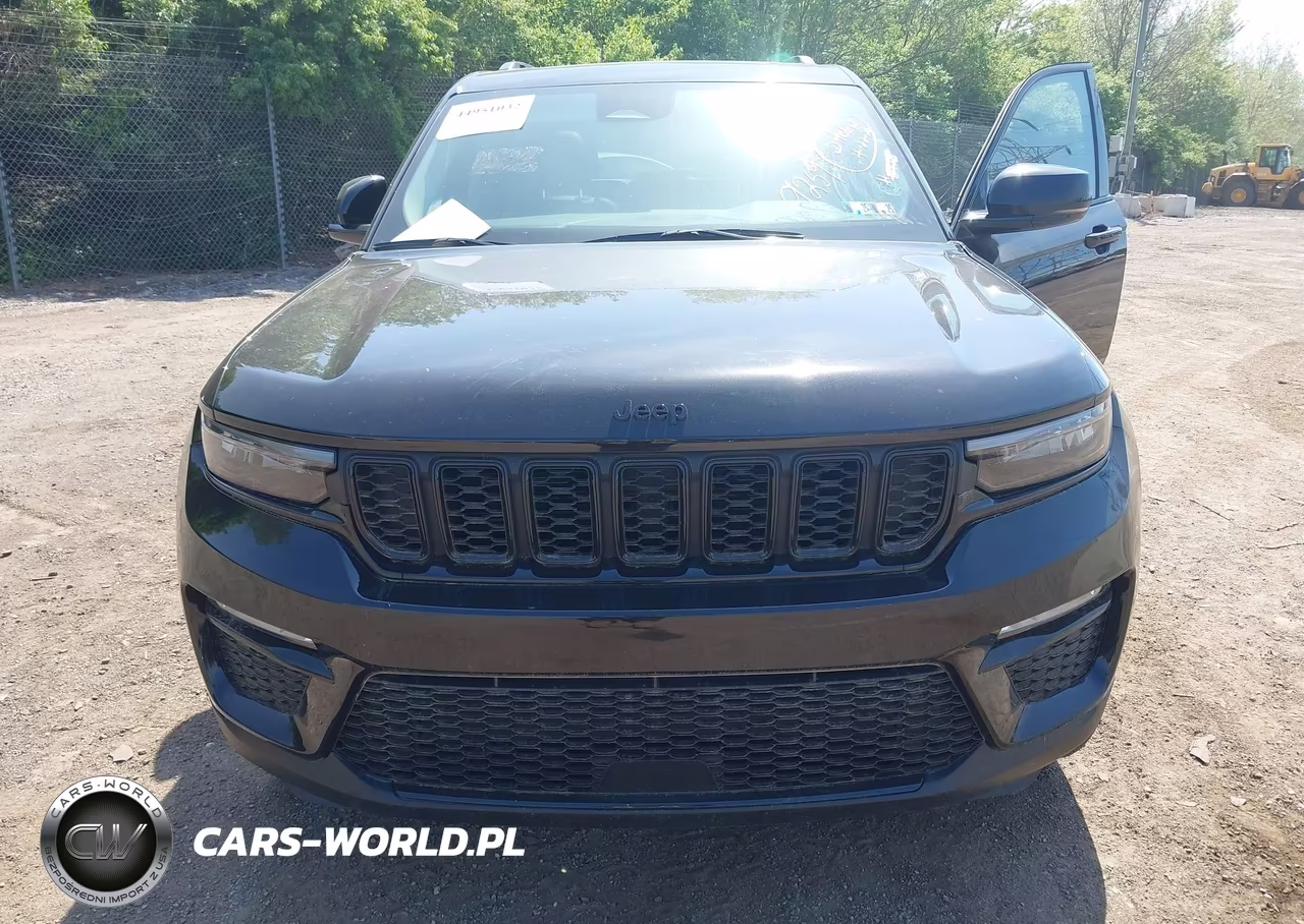 2023 Jeep Grand Cherokee Limited 4X4 VIN:1C4RJHBG5PC659259 - 6