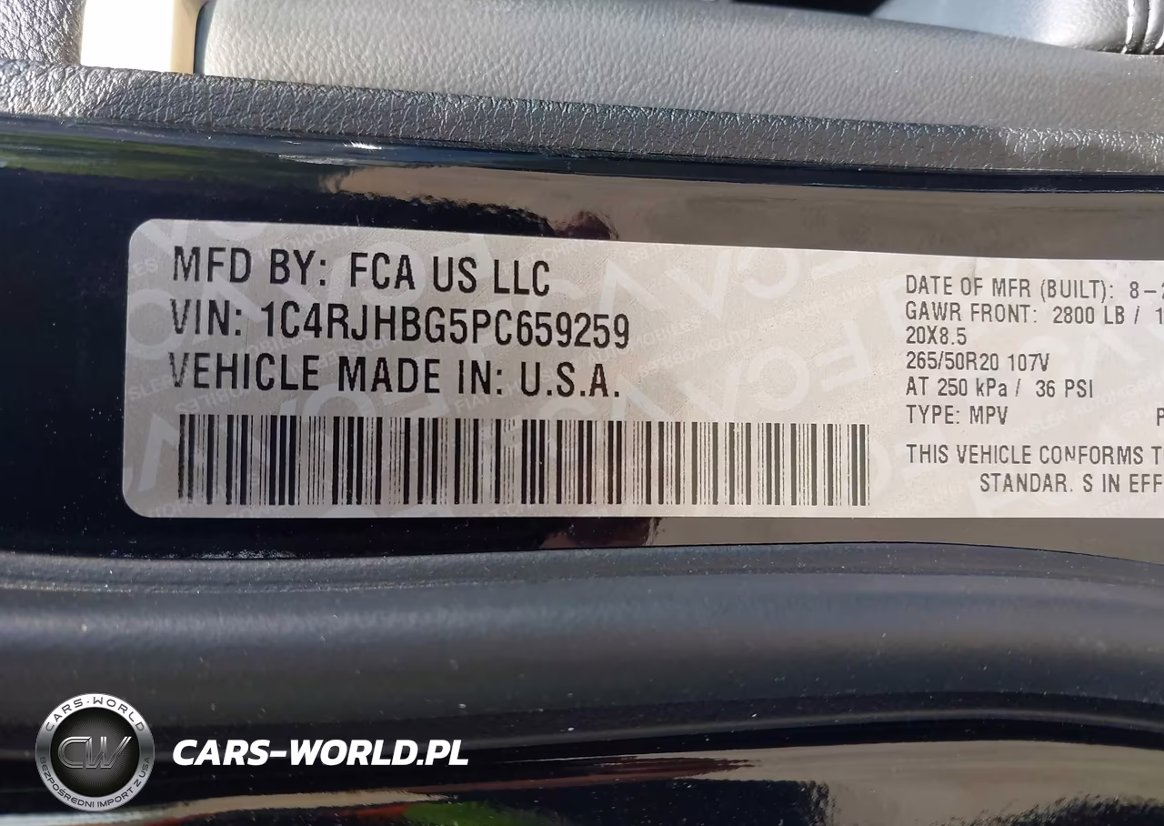 2023 Jeep Grand Cherokee Limited 4X4 VIN:1C4RJHBG5PC659259 - 9